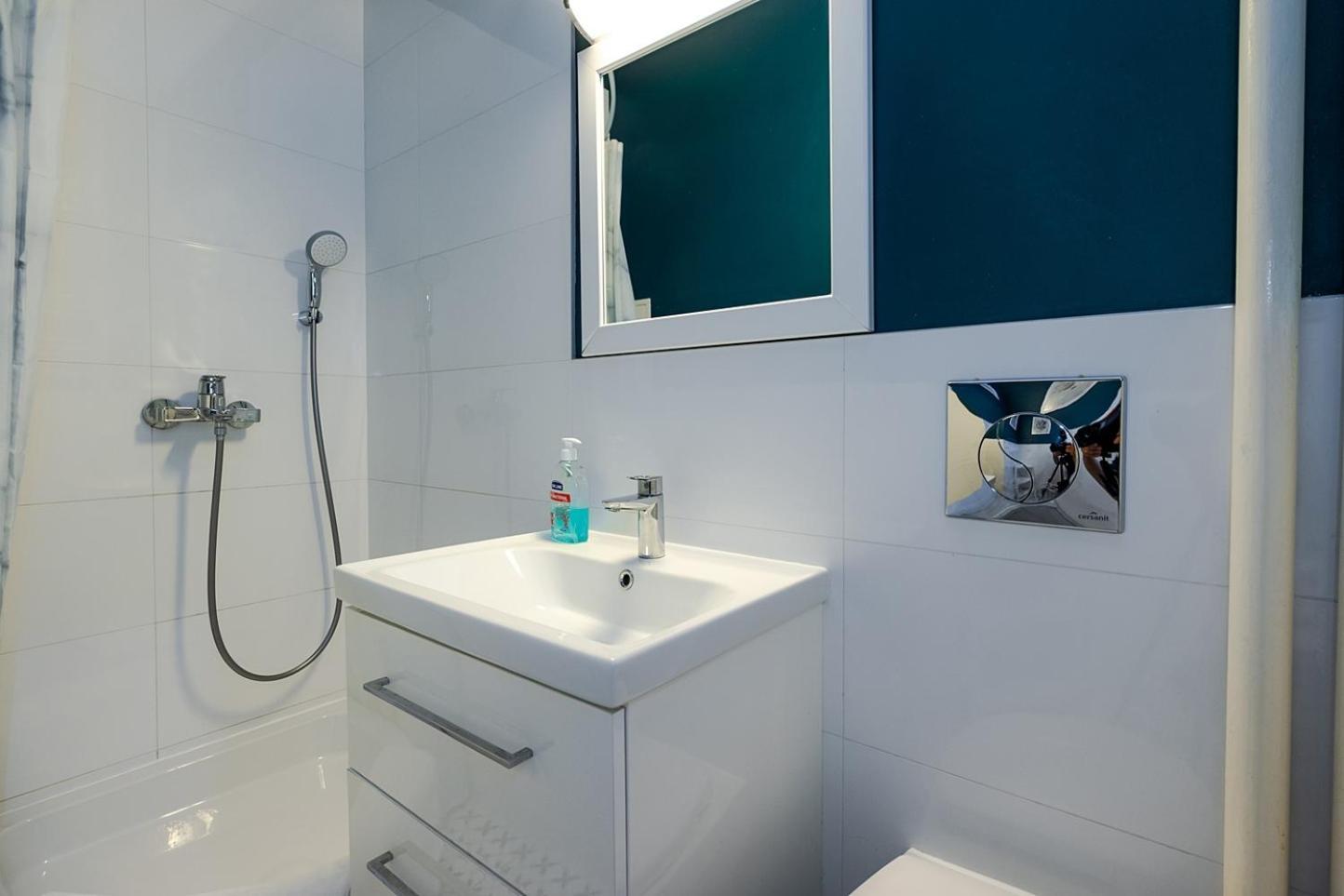 Unit Airport Miniapartments Bitwy Warszawskiej Warszawa Bagian luar foto